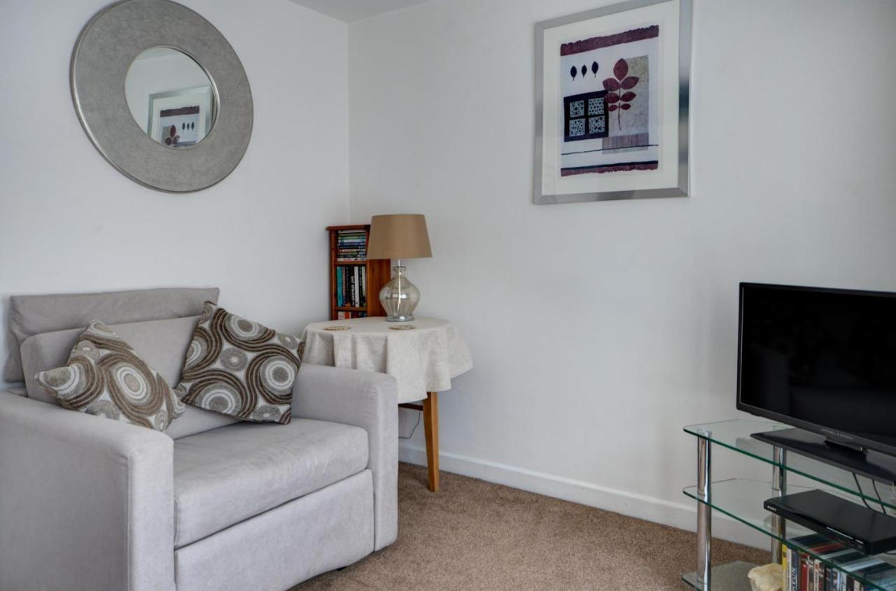 Katrinas Apartment By Treetop Property Cirencester Zewnętrze zdjęcie